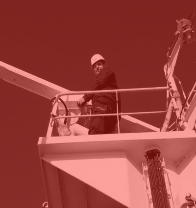 JRC | Alphatron Marine launches second episode podcast NavCom Inside: the shortage of technical personnel.